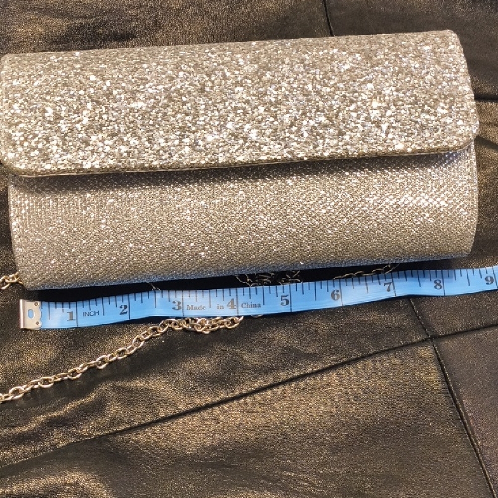--SOLD--Silver Glitter Clutch Bag - Picture 8 of 11